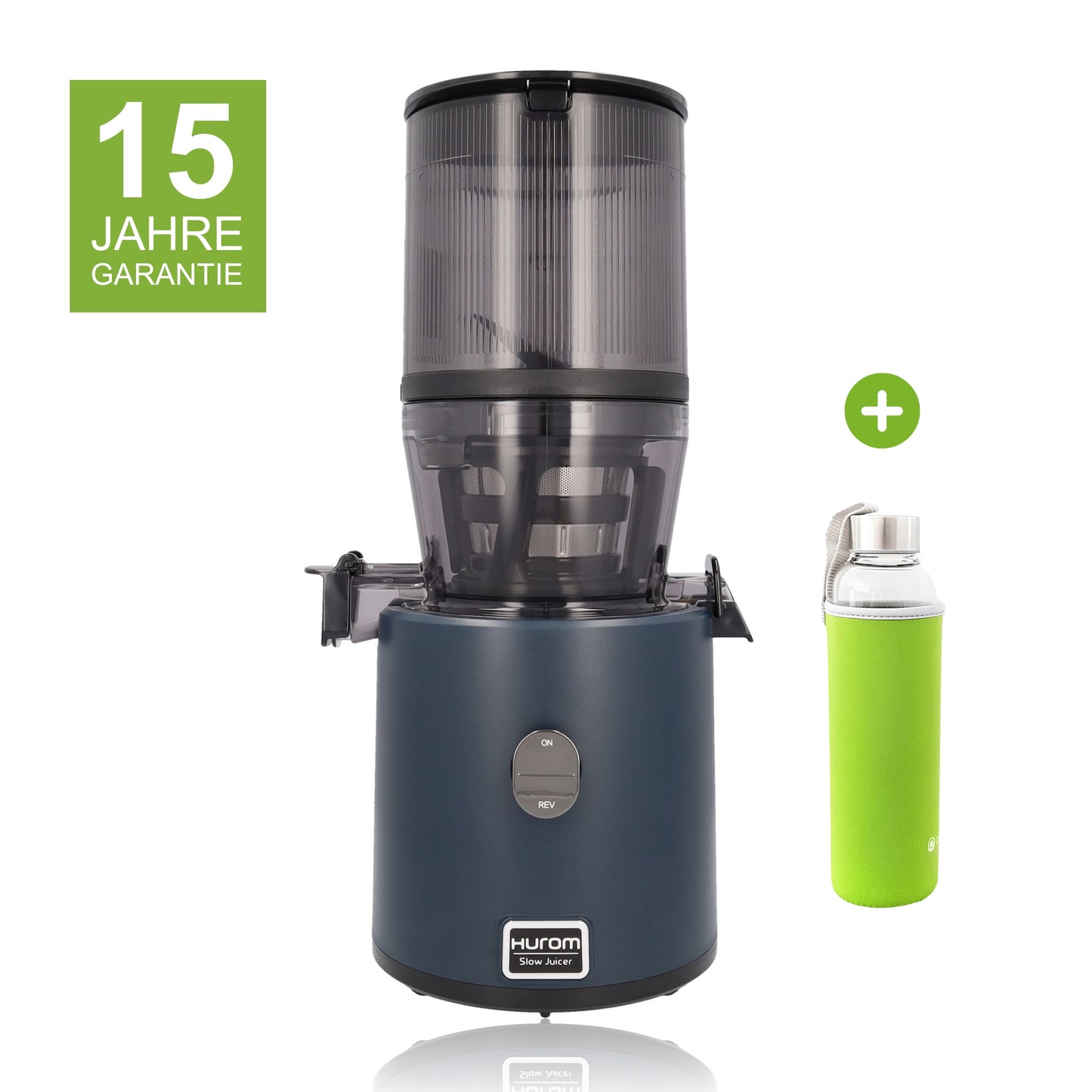 Hurom H330P in Dunkelblau mit 15 Jahren Garantie und einer Glasflasche mit grünem Neopren-Sleeve als Gratisbeigabe