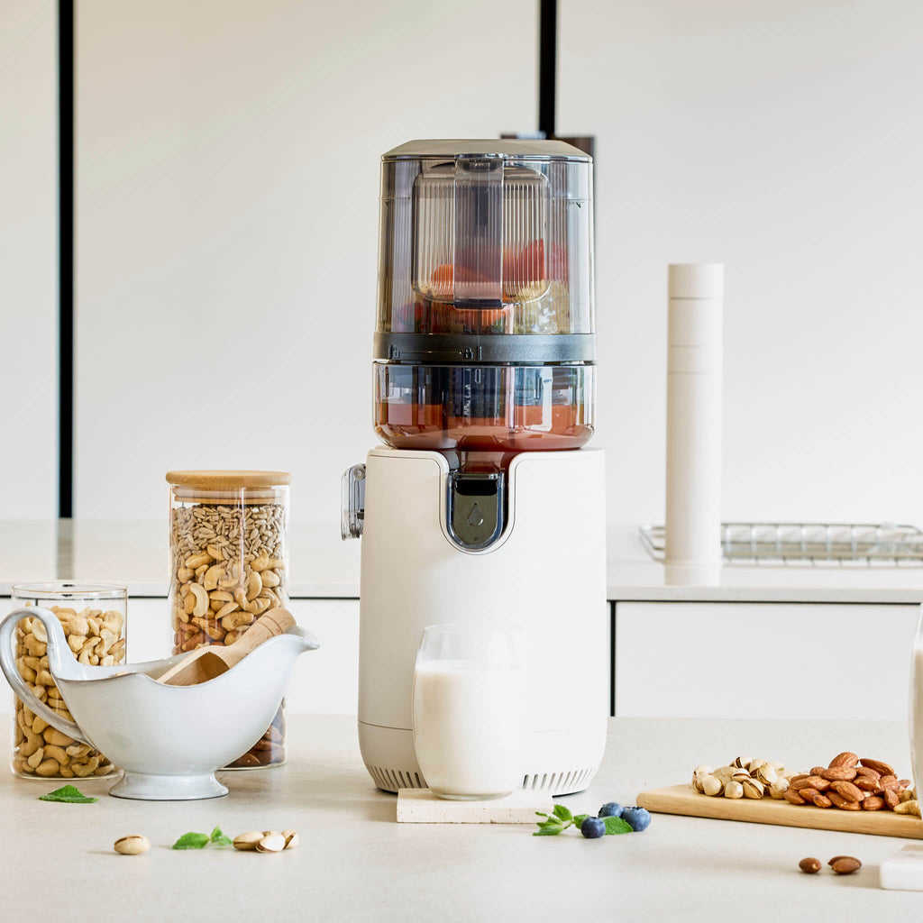 Mit dem Hurom E50-ST Nussmilch herstellen