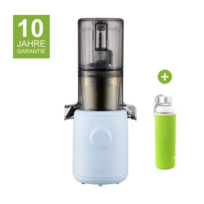 Hurom H310A in Blau mit 10 Jahren Garantie und Glasflasche mit grünem Neopren-Sleeve als Gratisbeigabe