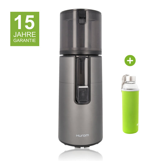 Hurom H400 in Titan Grau mit 15 Jahren Garantie und einer Glasflasche mit grünem Neopren-Sleeve als Gratisbeigabe